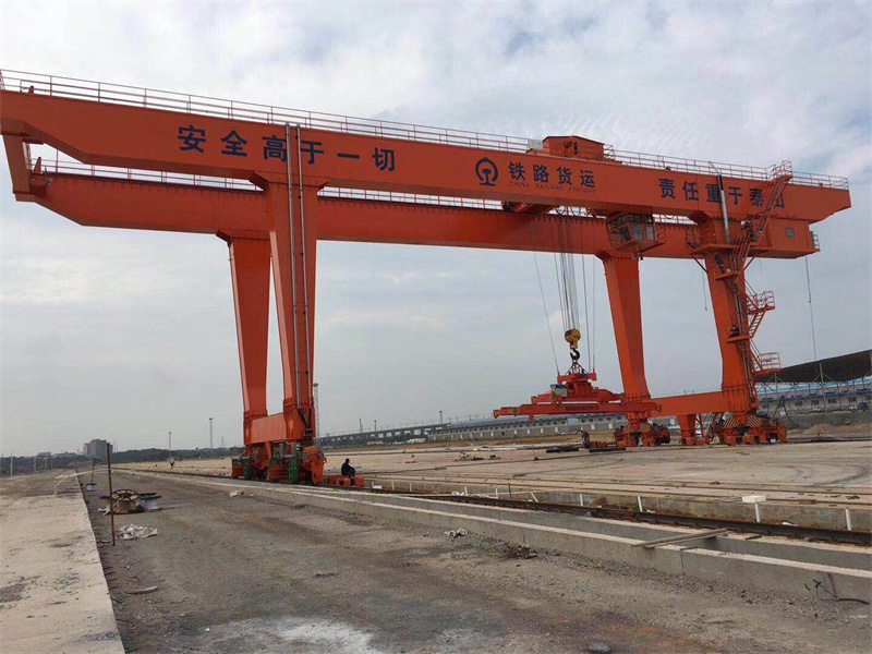 門(mén)式起重機(jī)